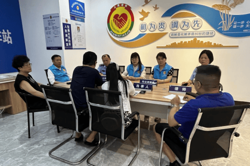 【赋能高校，社区警务插上“青春翅膀” 】图1