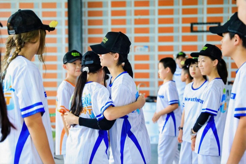 【青春跃动·携手同行 第二届“厦门马拉松杯”青少年公益体育研学活动圆满闭营】图4