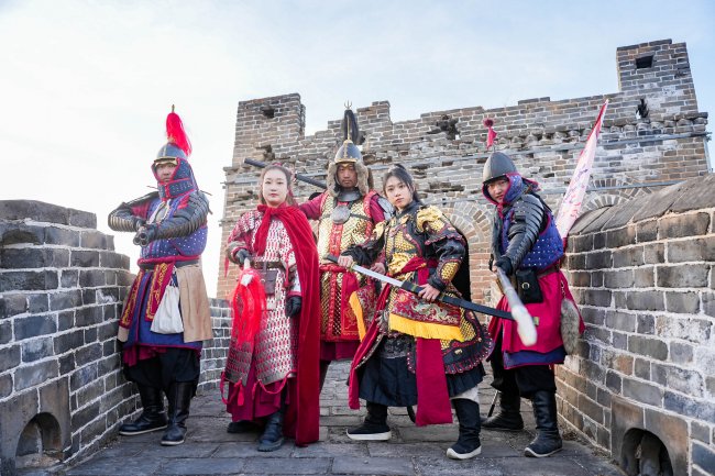 【古北水镇推出“长城塔秀”，打造长城脚下夜间文旅新地标】图2